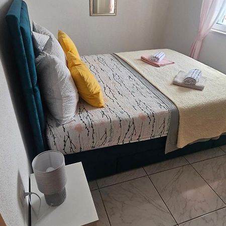 Sea Star Apartment กราดัซ ภายนอก รูปภาพ