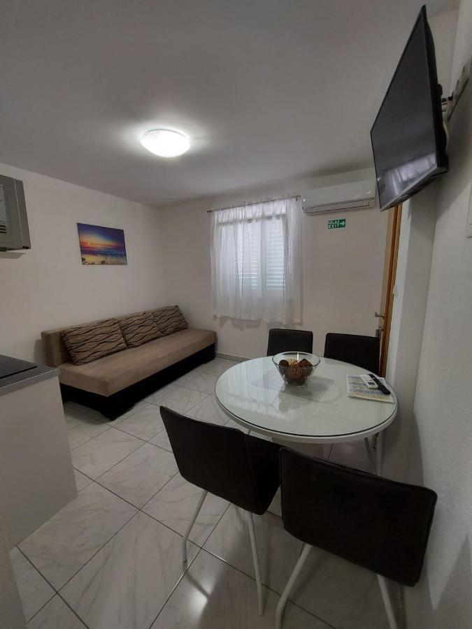 Sea Star Apartment กราดัซ ภายนอก รูปภาพ