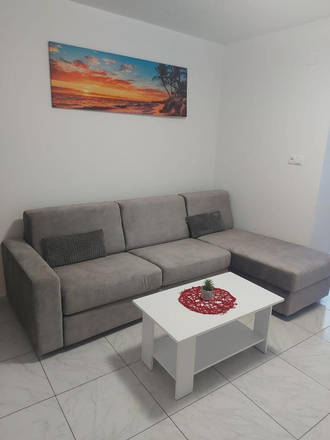 Sea Star Apartment กราดัซ ภายนอก รูปภาพ