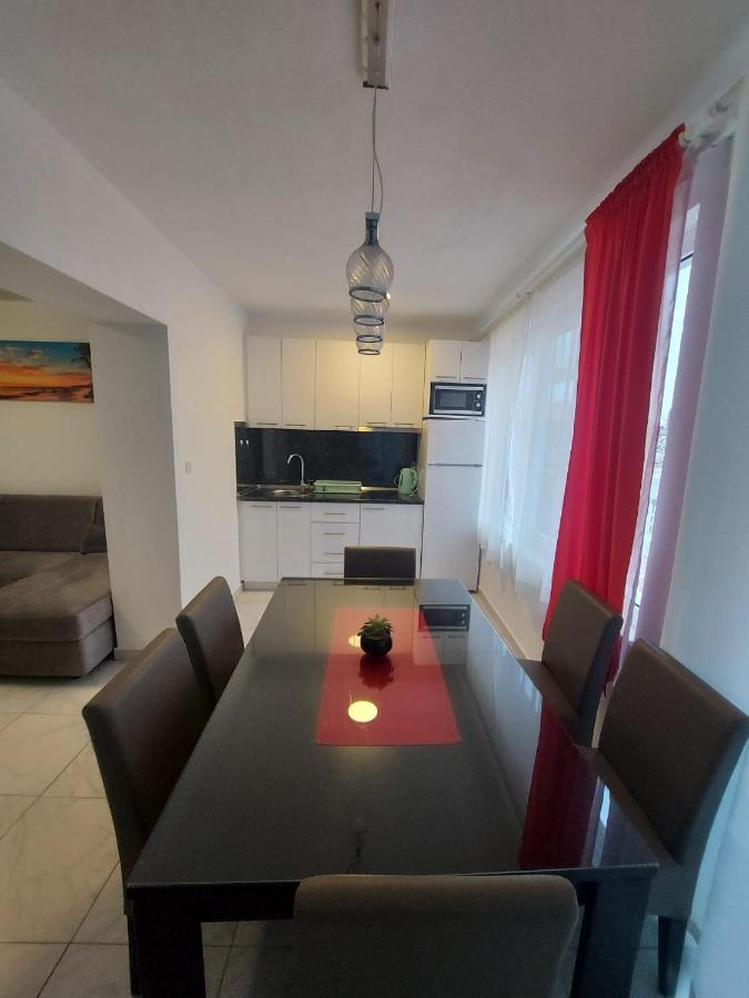 Sea Star Apartment กราดัซ ภายนอก รูปภาพ